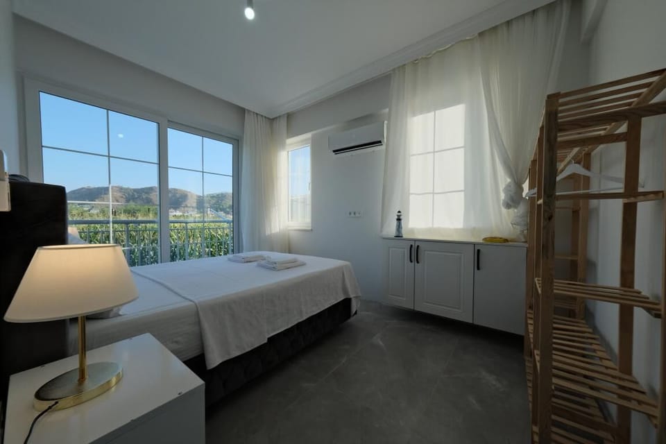 Deluxe Room | Premium bedding, free WiFi, bed sheets