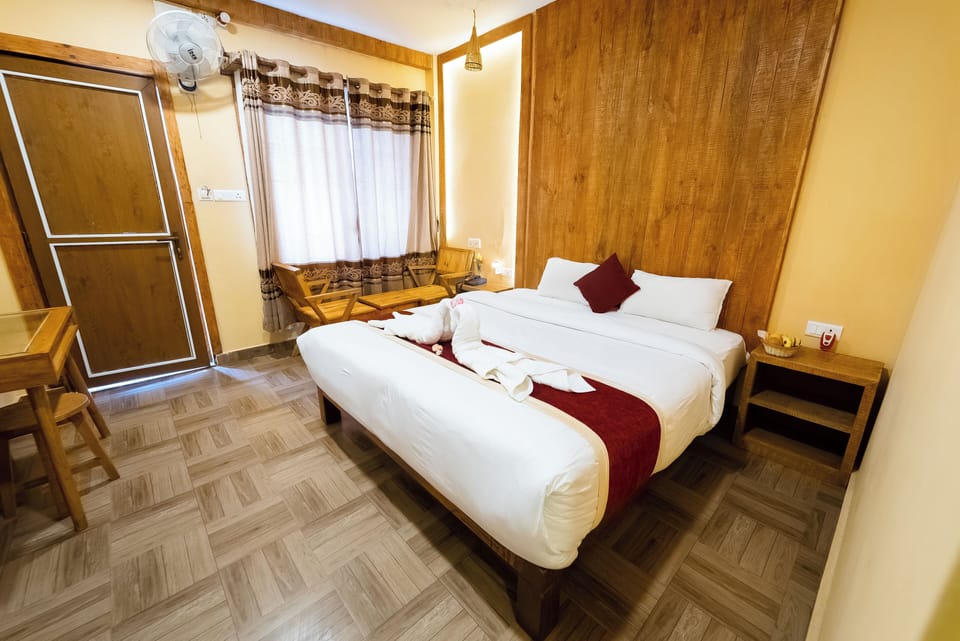 Room, Garden View | Laptop workspace, free WiFi, bed sheets