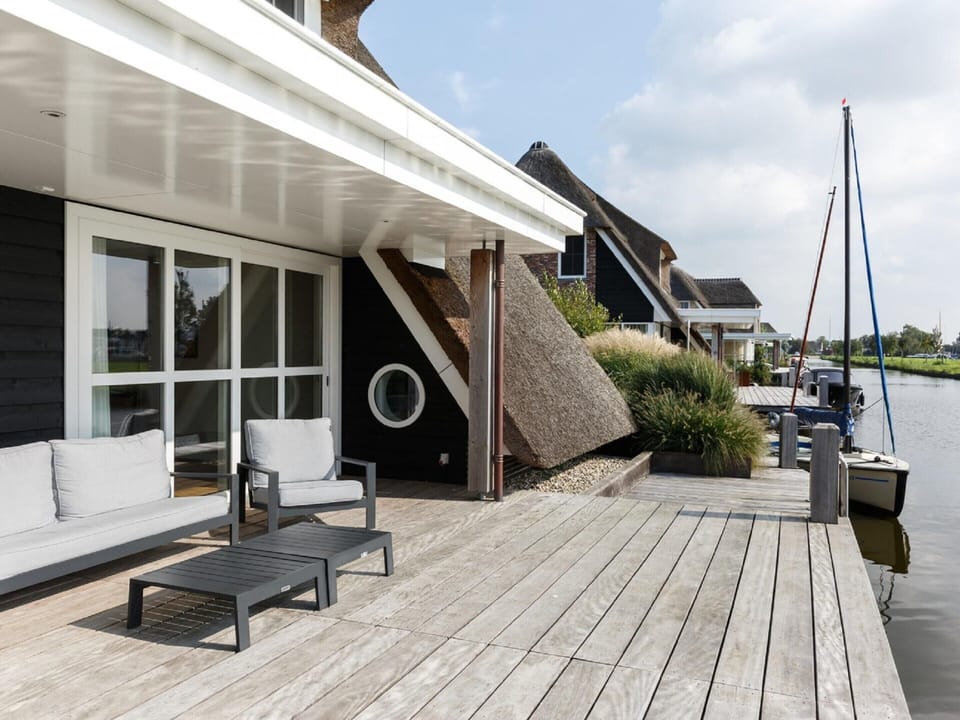 Villa | Exterior