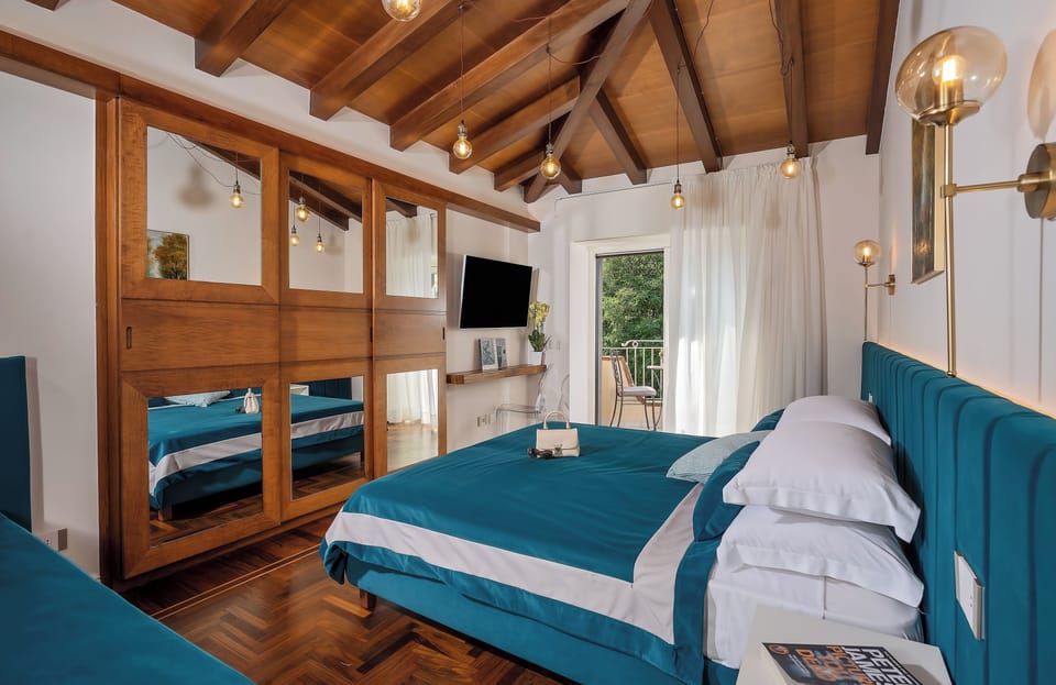 Classic Room, Balcony, Garden View | 1 bedroom, desk, free WiFi, bed sheets