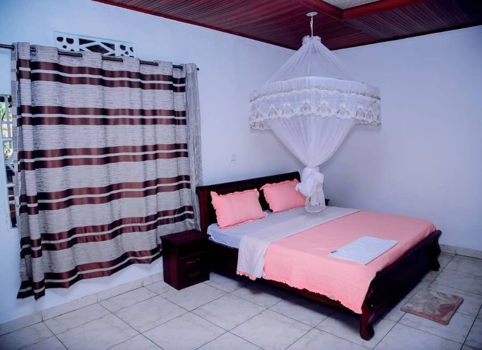In-room safe, desk, iron/ironing board, WiFi (free)