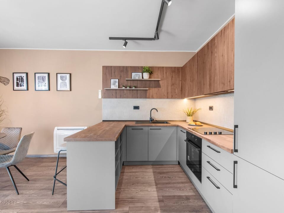 Villa | Private kitchen | Electric kettle, toaster, cookware/dishes/utensils