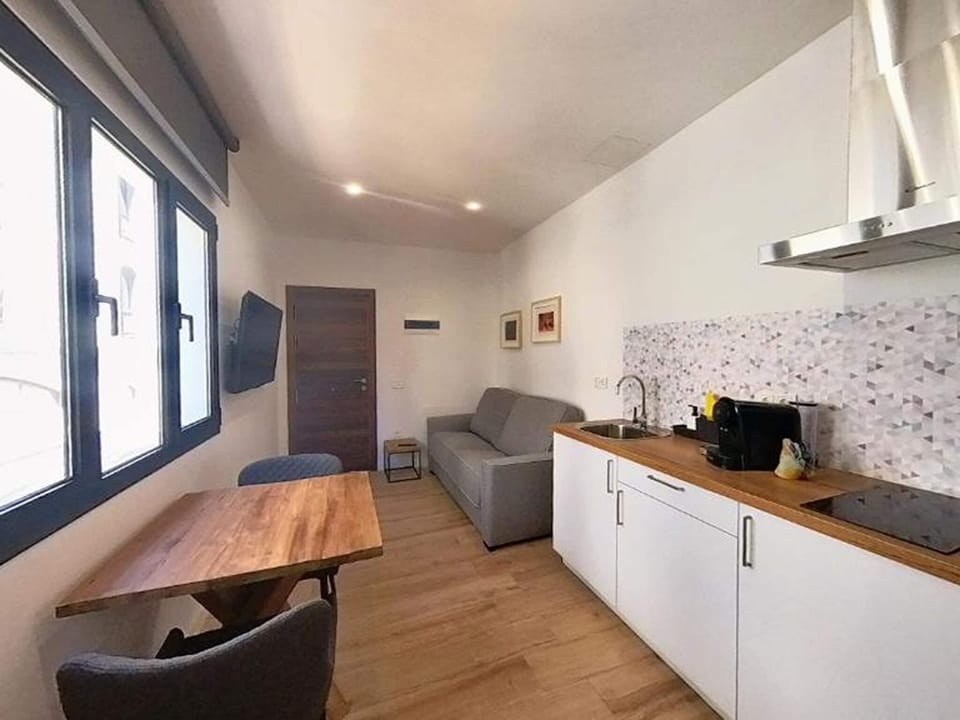 Apartment | Private kitchen | Electric kettle, toaster, highchair