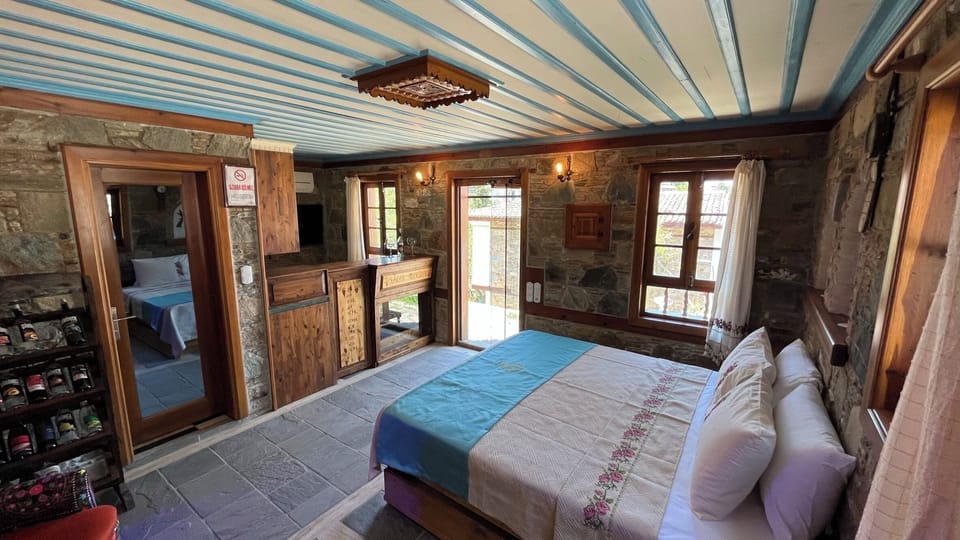 Deluxe Chalet, Multiple Beds, Bay View | Premium bedding, individually decorated, laptop workspace, free WiFi
