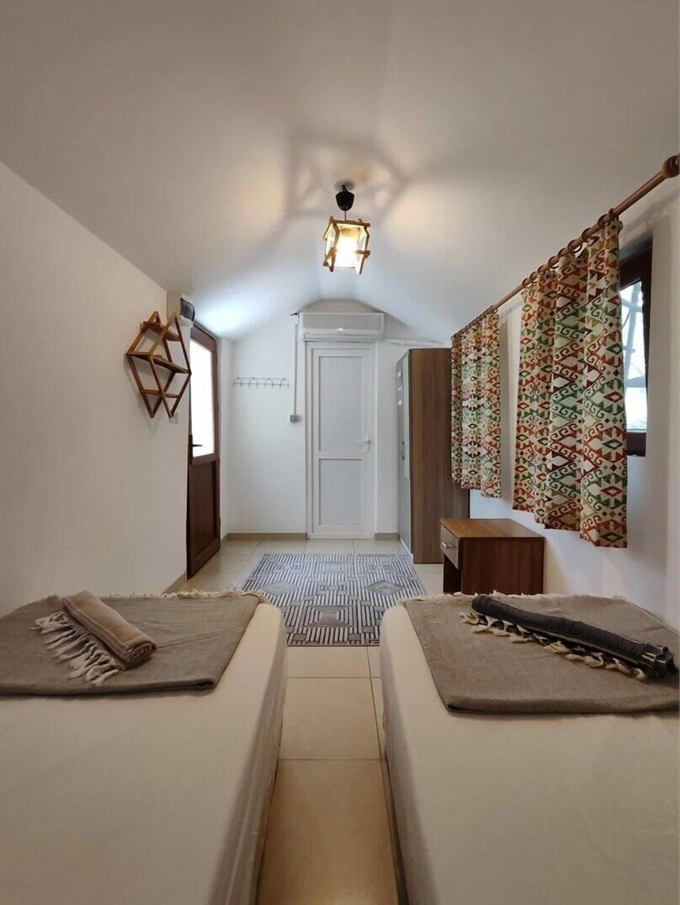 Standard Room, 2 Twin Beds | Bed sheets