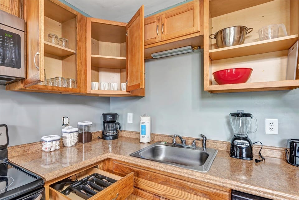 Fully stocked kitchen