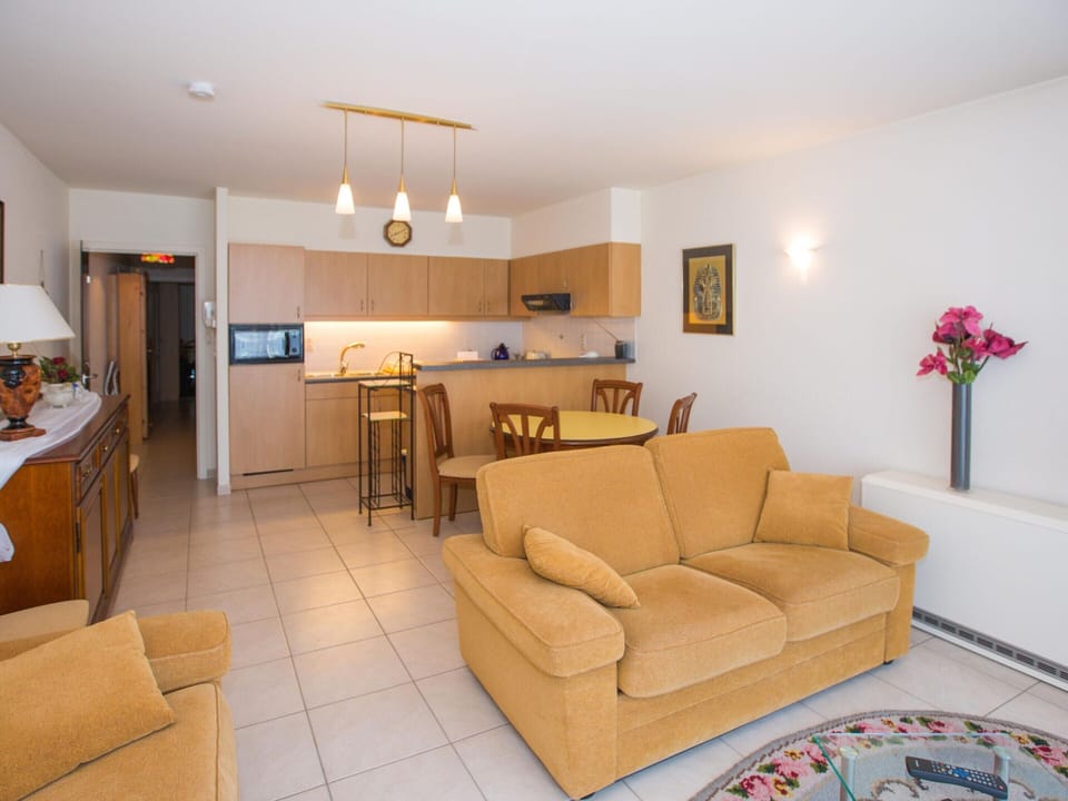Apartment | Private kitchen | Electric kettle, toaster