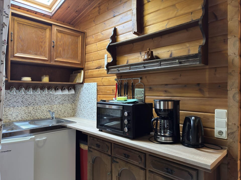 House | Private kitchen | Electric kettle, toaster