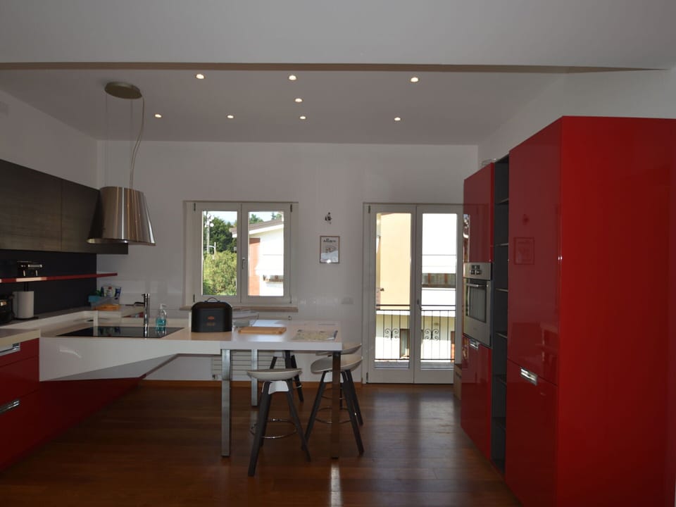 Apartment | Private kitchen | Microwave, dishwasher, coffee/tea maker