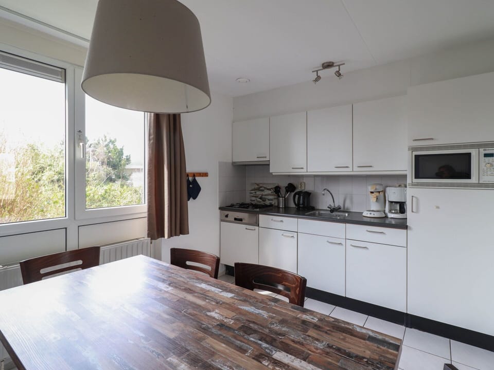 House | Private kitchen | Coffee/tea maker, fridge, microwave, dishwasher