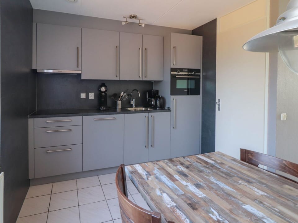 House | Private kitchen | Coffee/tea maker, fridge, microwave, dishwasher