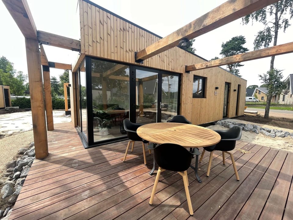 House | Outdoor dining