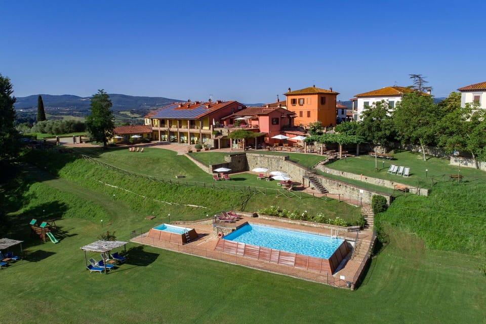 Building Exterior, Garden, Outdoor, Pool