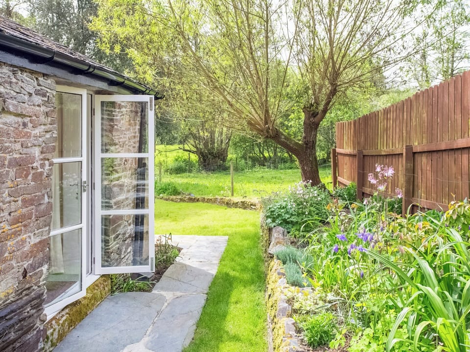 Garden | Hingham Mill Cottage, Wadebridge