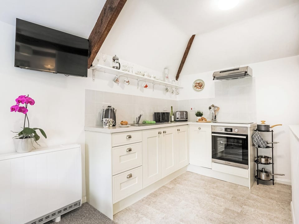 Open plan living space | Hingham Mill Cottage, Wadebridge
