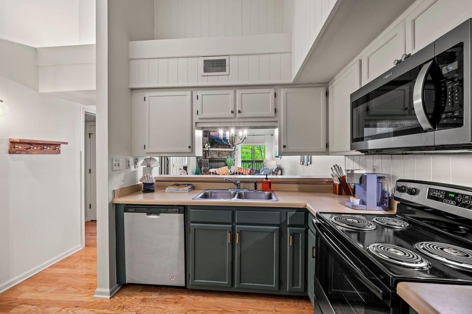 Gracious Oasis' fully equipped kitchen