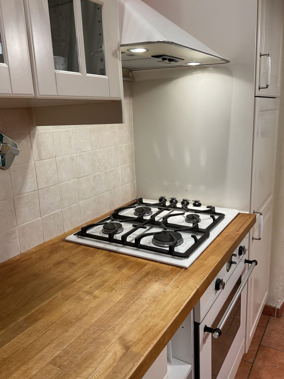 City Apartment | Private kitchen | Full-size fridge