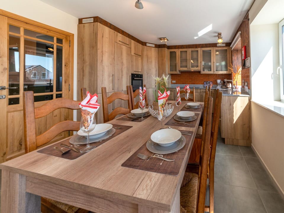 House | Dining