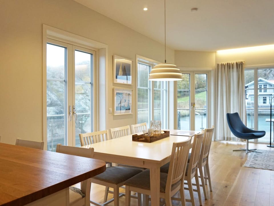 4 Star Holiday Home in Hamburgsund House in Västra Götaland County