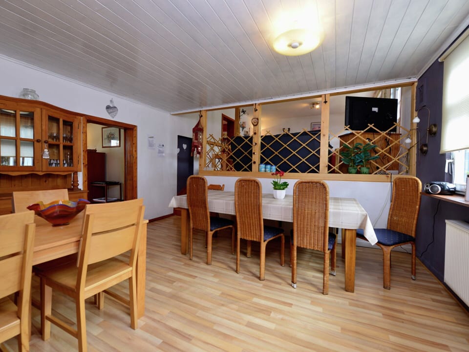 House | Dining