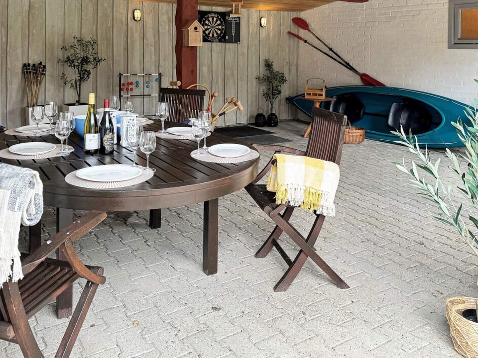 House | Outdoor dining