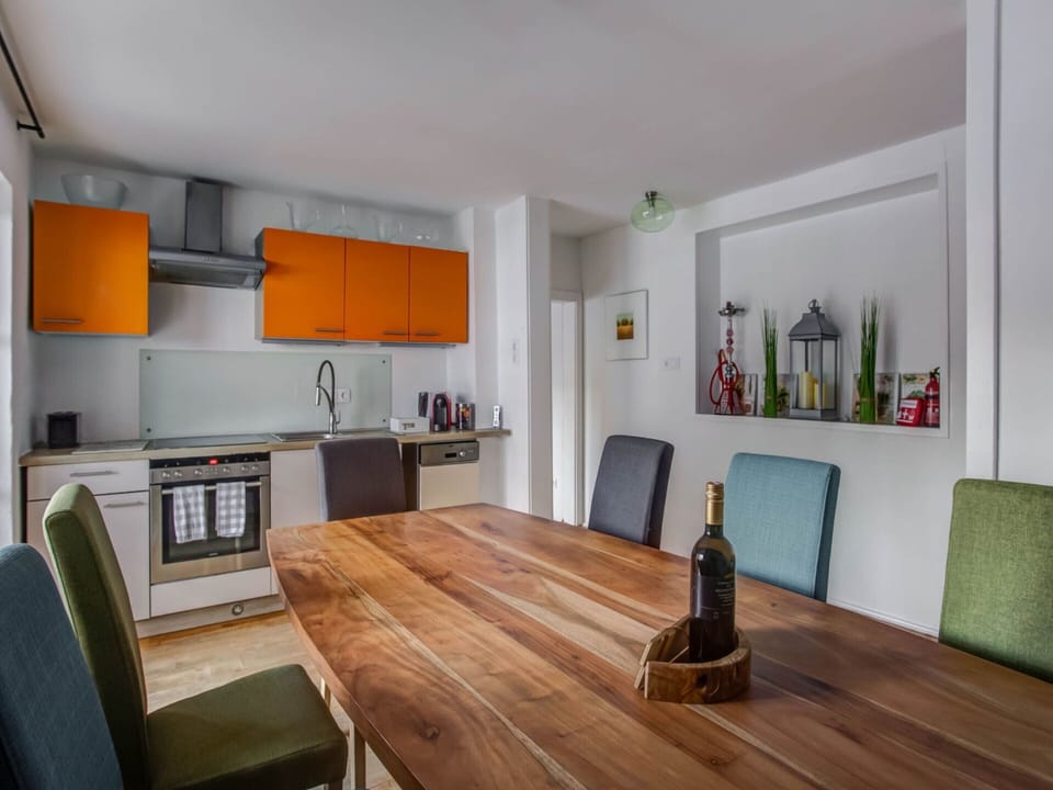 House | Dining
