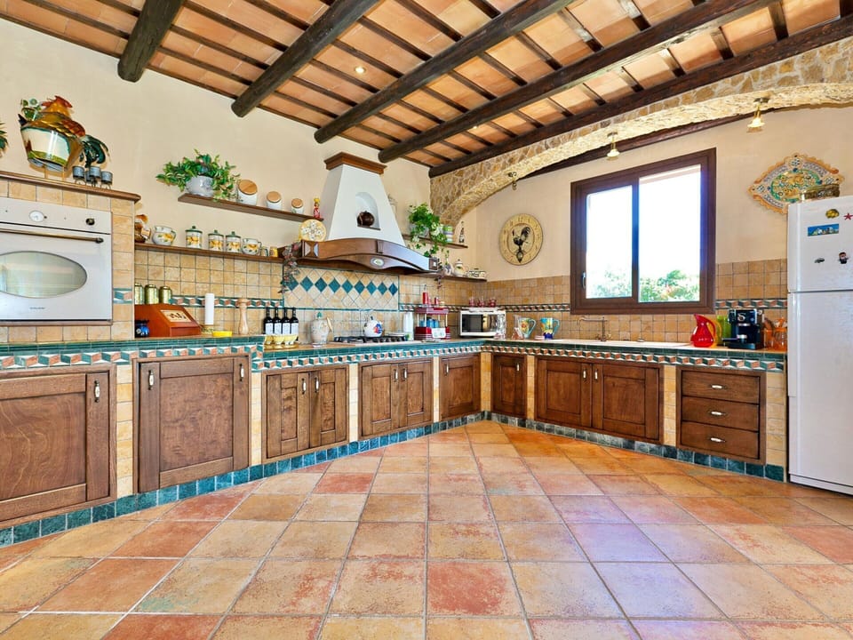 House | Private kitchen | Dishwasher, electric kettle, toaster