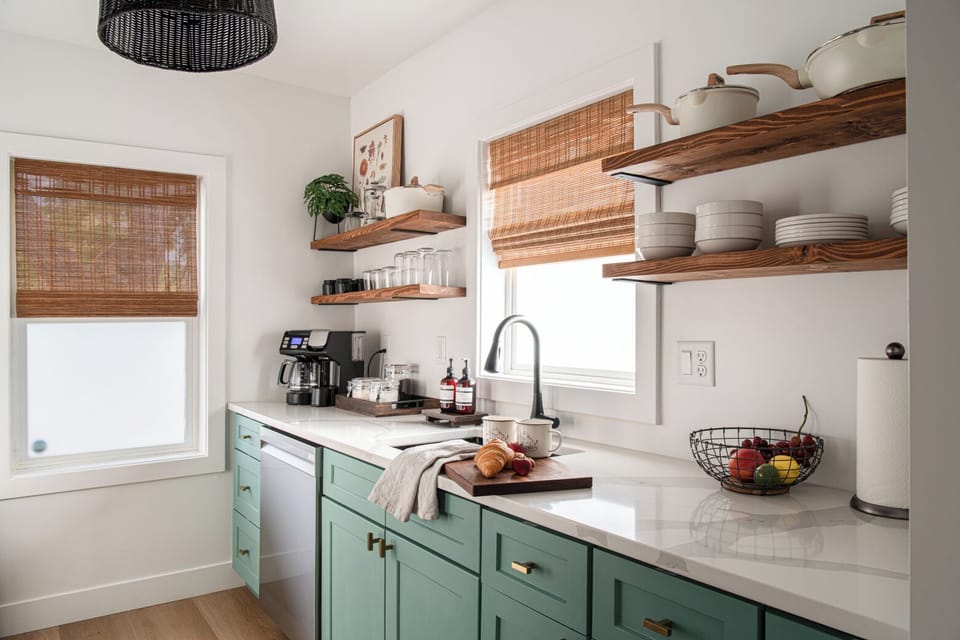 A fresh, stylish kitchen ready for coffee mornings and homemade meals.