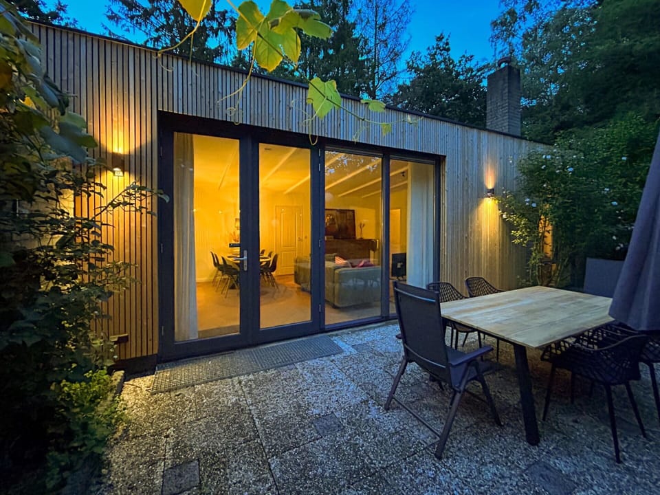 House | Dining
