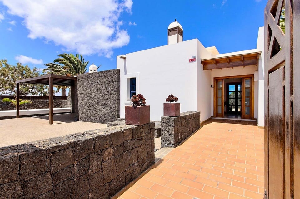 House | Exterior