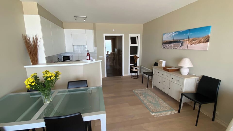 Apartment | Dining