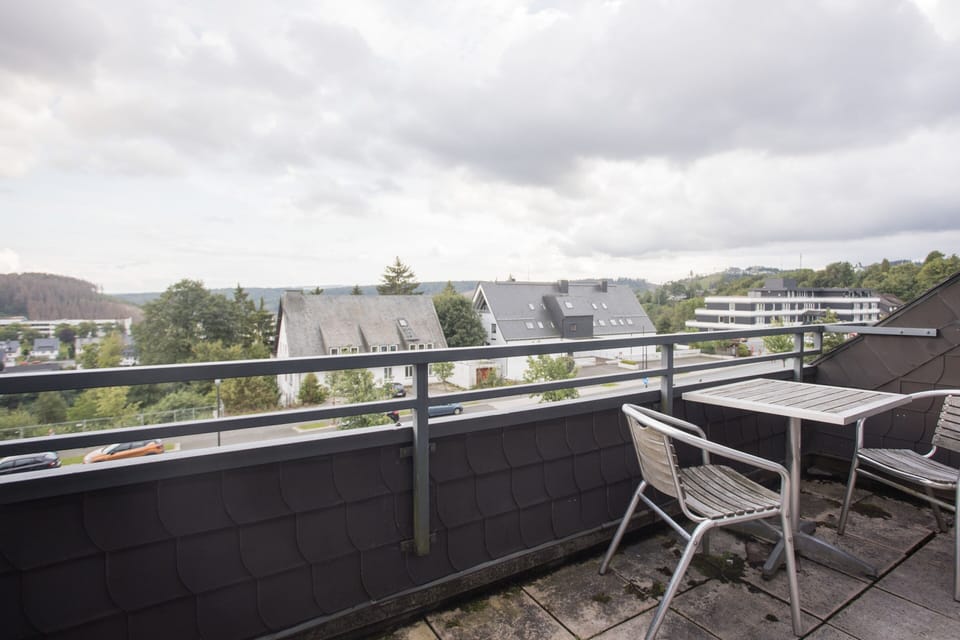 Apartment | Outdoor dining