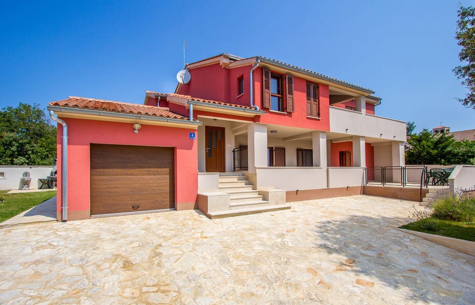 Apartment | Exterior
