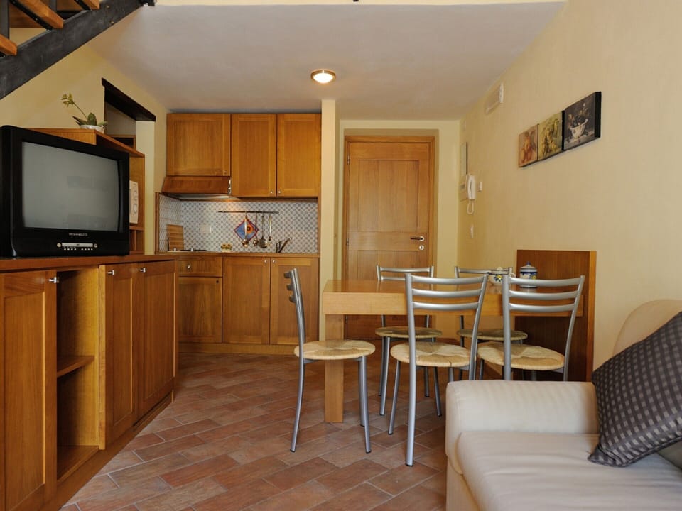 House | Dining