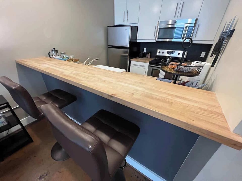 Breakfast bar with seating for two