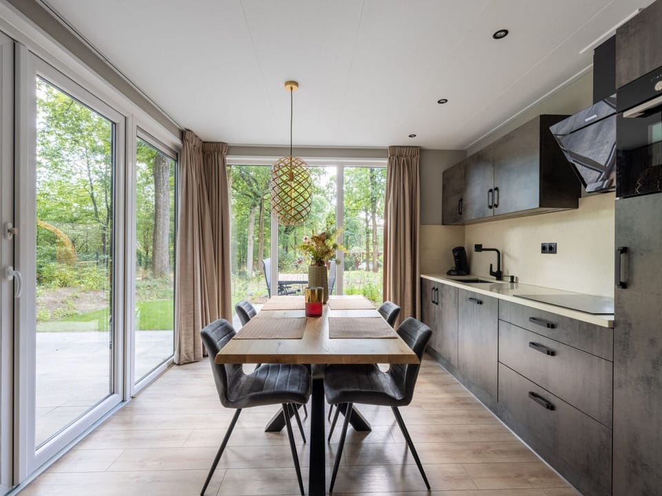 House | Dining