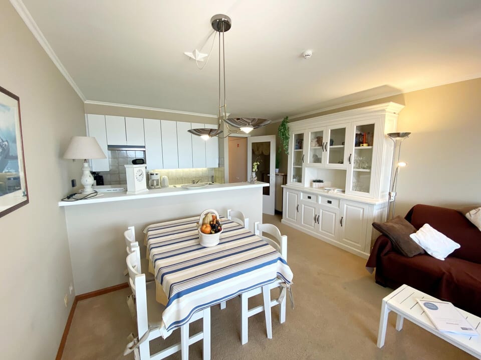Apartment | Dining