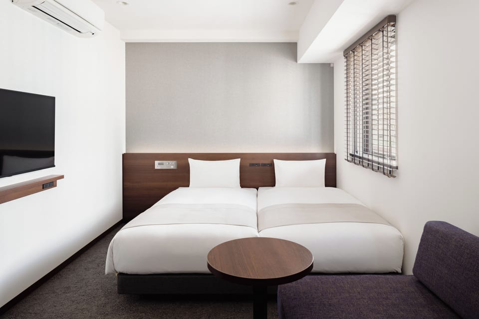 Triple Room, Non Smoking | In-room safe, iron/ironing board, free WiFi