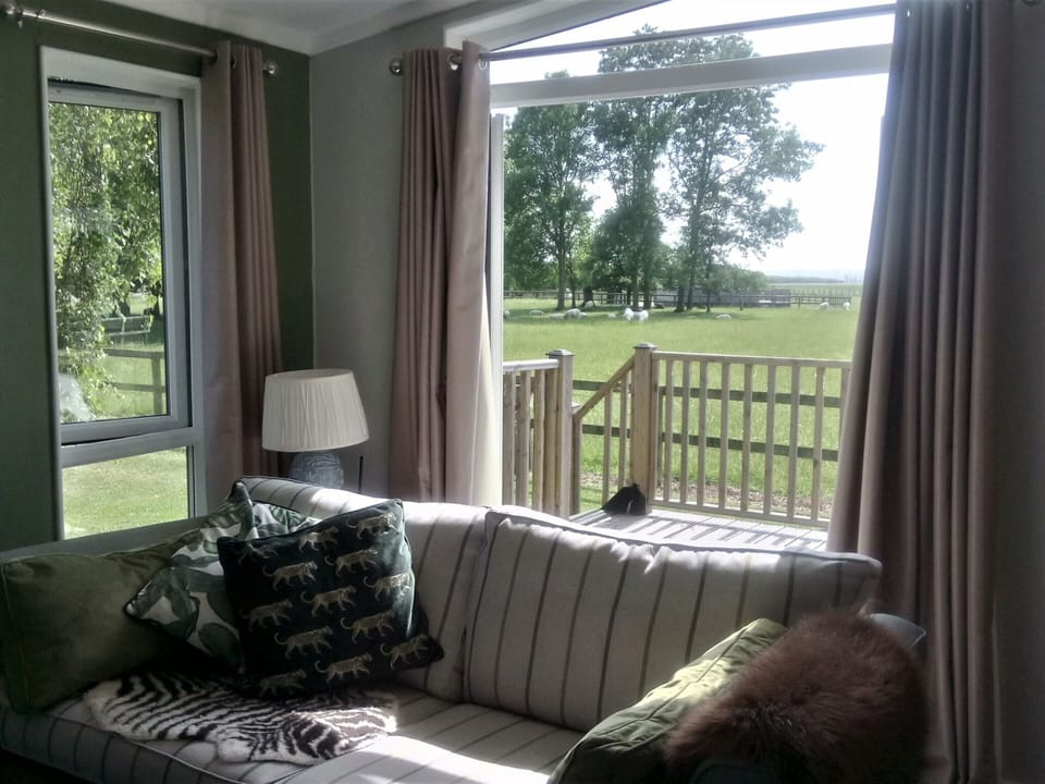 Cottage | Living area