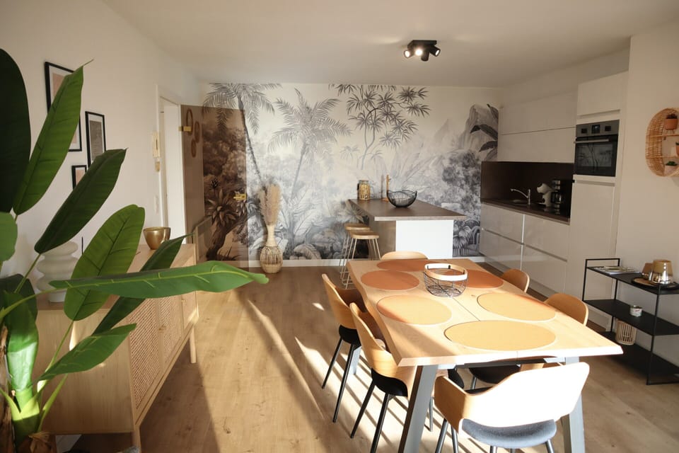 Apartment | Dining
