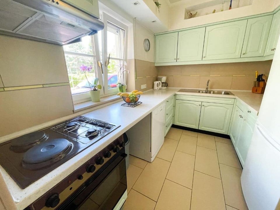House | Private kitchen | Electric kettle, toaster