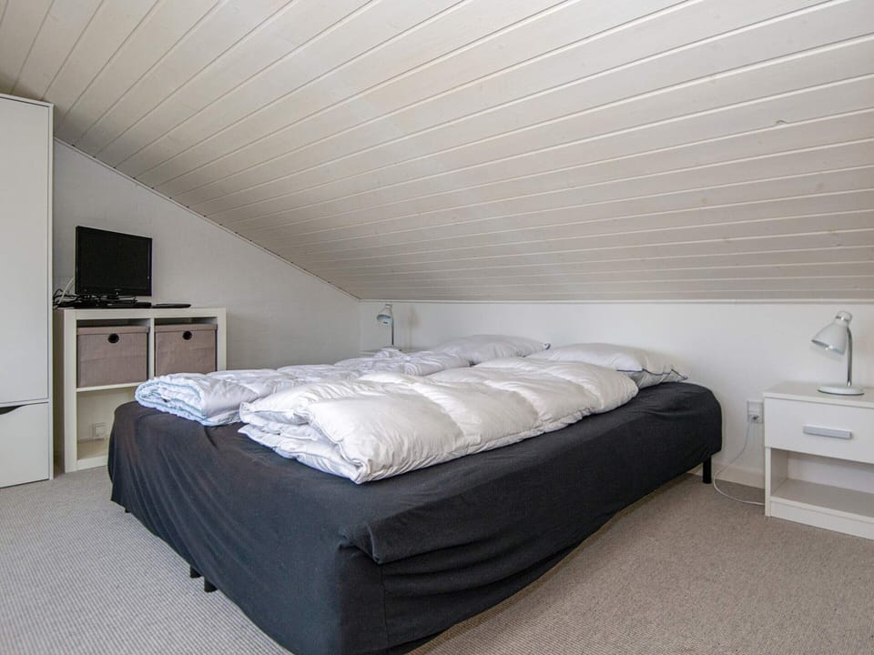 House | 2 bedrooms, individually furnished