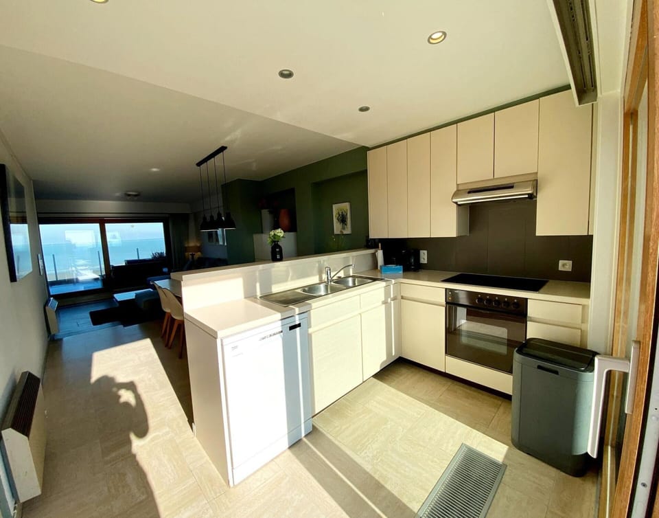 Apartment | Private kitchen | Highchair