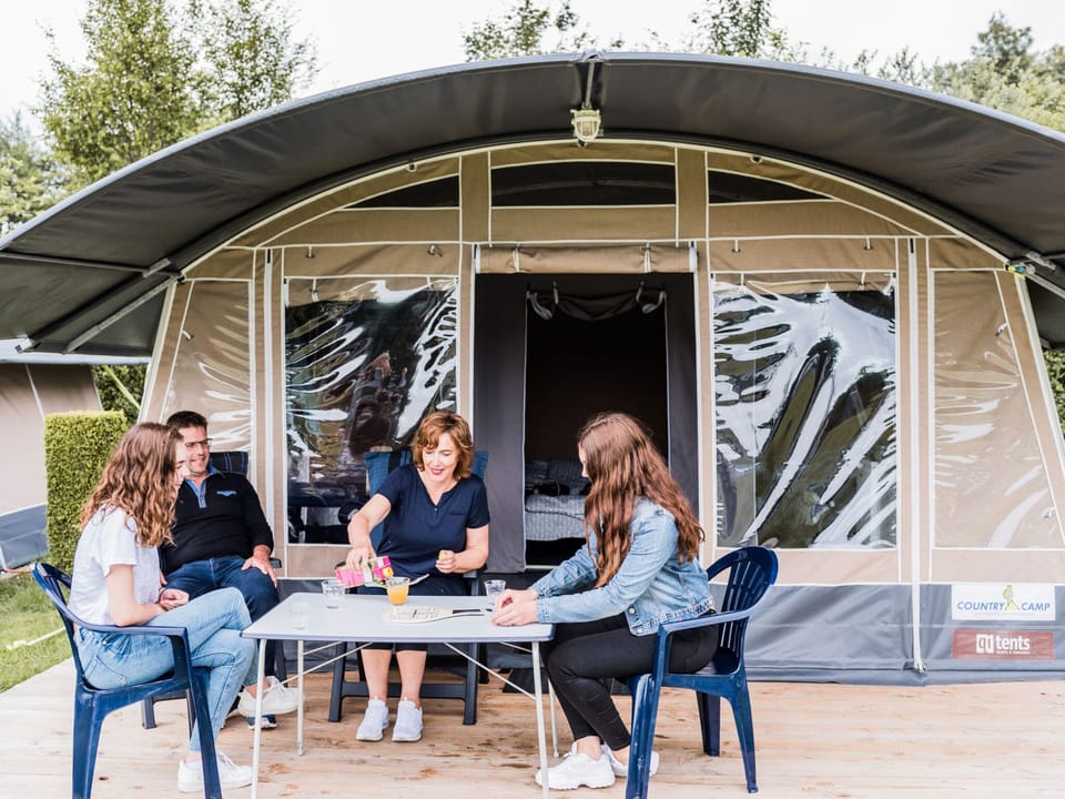 Tent | Exterior