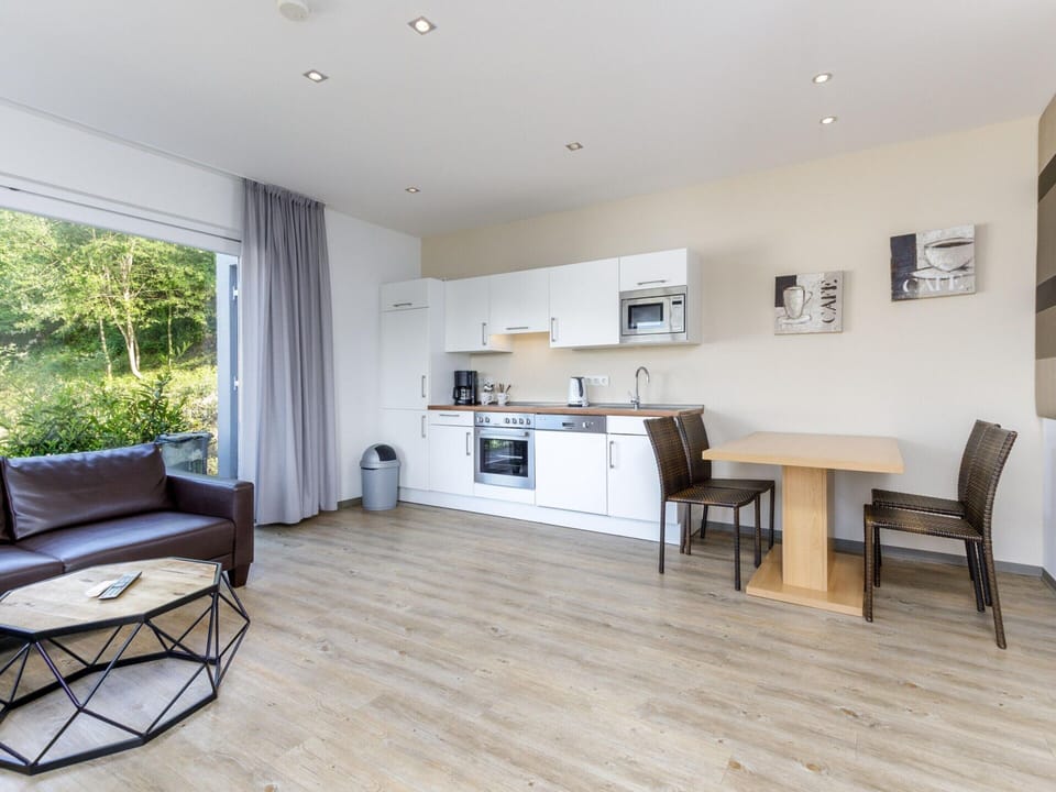 House | Private kitchen | Electric kettle, highchair