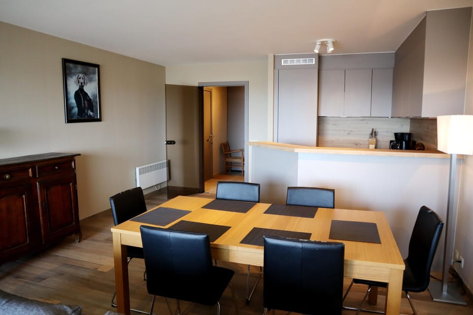 Apartment | Dining