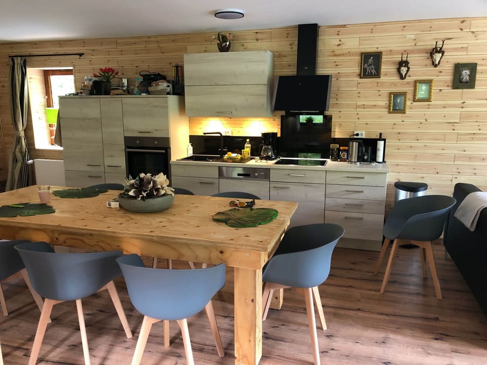 House | Private kitchen | Fridge, electric kettle, toaster