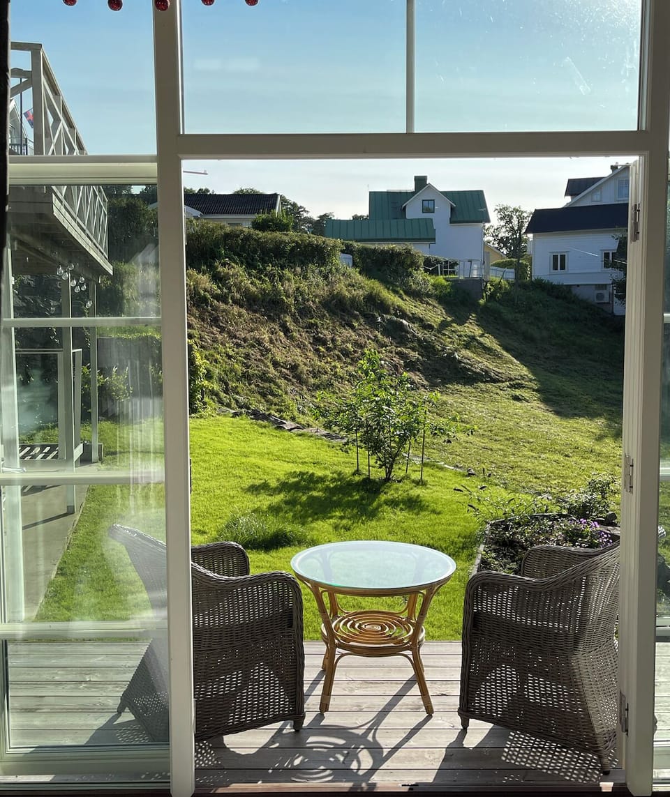 Deluxe Cabin, Canal View | 2 bedrooms, free WiFi, bed sheets