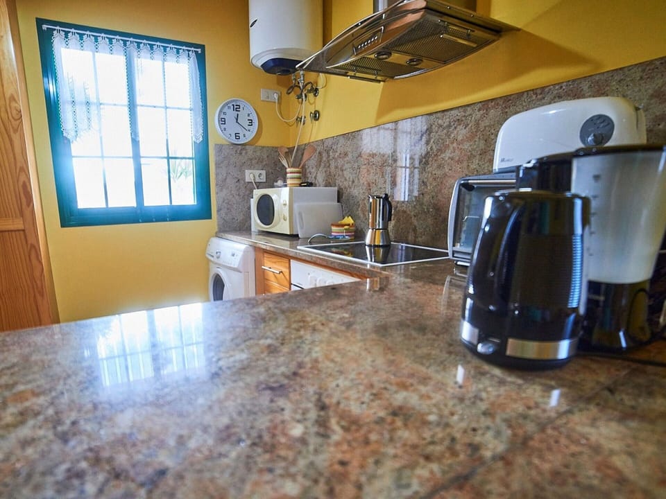 House | Private kitchen | Toaster, highchair