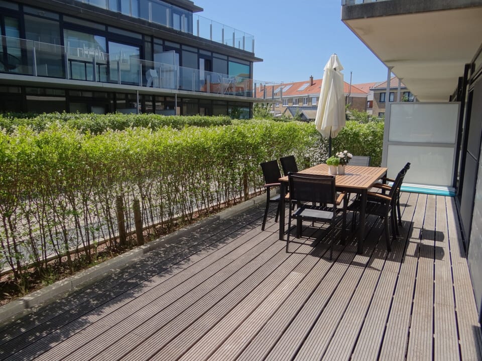 Apartment | Outdoor dining